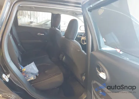 2016 Jeep Cherokee Latitude из США, поврежденный, VIN 1C4PJMCS8GW318620